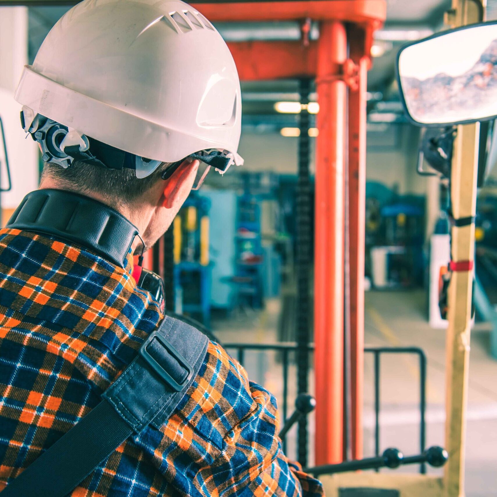 Industrial_Forklift-dreamstime_xxl_87100260_11zon